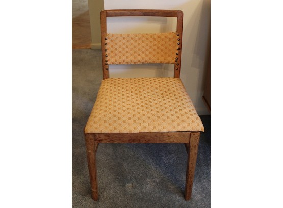 Vintage Single Chair (187)