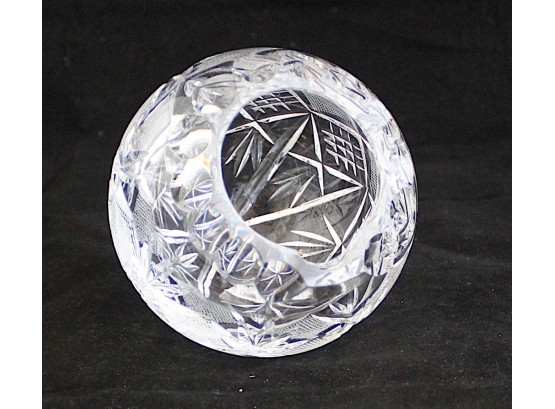 Vintage Round Crystal Ashtray (070)