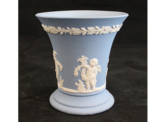 Vintage Wedgwood Blue Jasperware Small Vase (030)