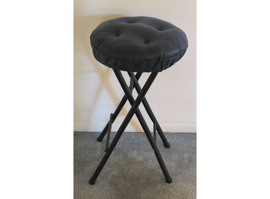 Collapsable Stool (B64)