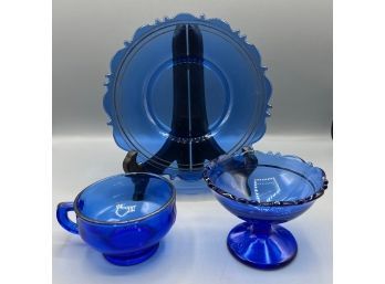 LE Smith Glass Company Mt Pleasant Double Shield Cobalt Blue Pattern Tea Cup Set - 3 Pieces Total