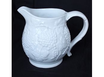 Ceramic Pitcher With Embossed Grapes (69)