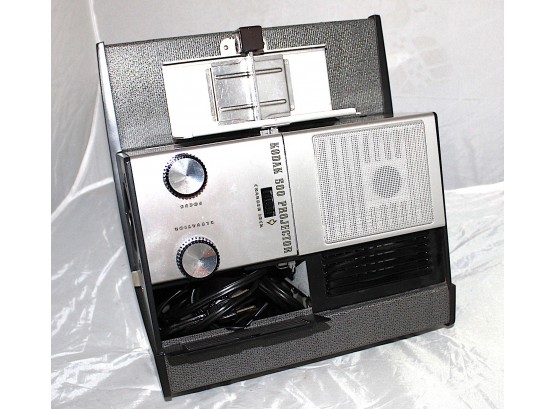 Kodak 500 Vintage Slide Projector (96)