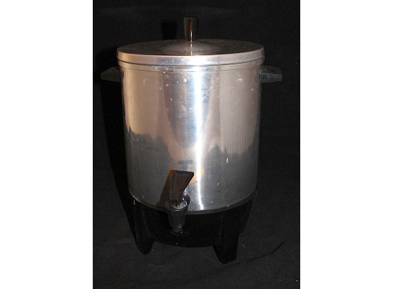 West Bend 25 Cup Aluminum Automatic Coffee Maker (162)