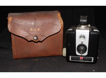 Kodak Brownie Hawkeye Camera With Case (149)
