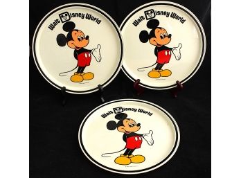 Vintage Metal Mickey Mouse Plates (139)