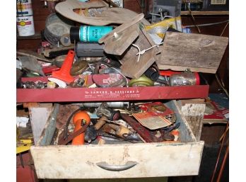 Two Draws Of Tools TOOL DIGGERS DELIGHT (87)
