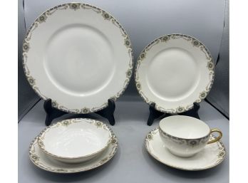 Limoges Superieur Grisette Pattern Fine China Set - Made In France - 32 Pieces Total