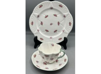 Fine Bone China Rose Bud Pattern Teacup Set - 3 Pieces Total