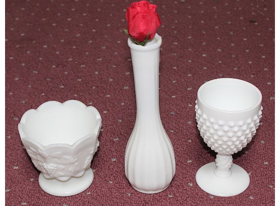 Milk Glass Bud Vase, Milk Glass Trinket Dish, And Pearl Glass Trinket Bowl (R099)