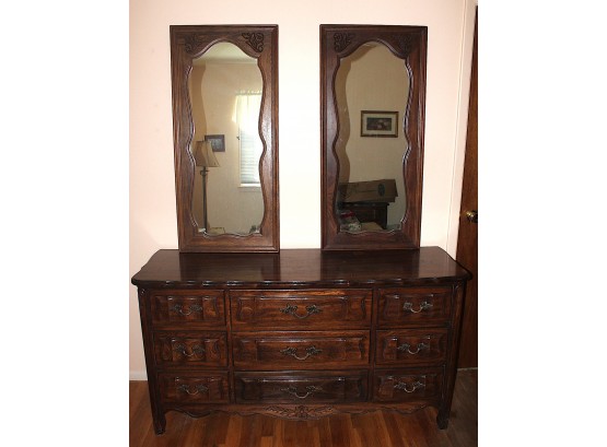 Gardner Dresser With 2 Matching Mirrors (R049)