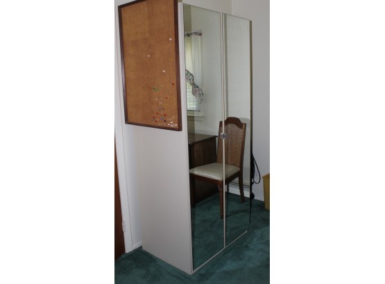 Mirrored Door Cabinet (R042)