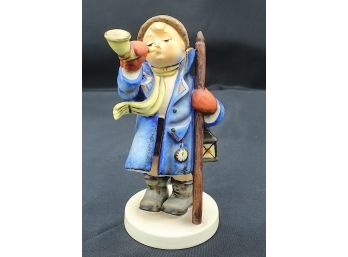 Vintage Hummel Figurine #15/1 'Hear Ye, Hear Ye' TMK2 Boy Blowing Horn (R124)