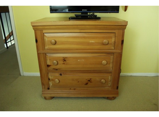 Broyhill Three Drawer Wooden Dresser 30' X 18' X 30 1/2' (142)