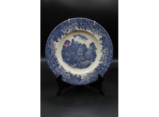 Wedgewood Queen's Ware Plate With 'Romatic England' Pattern (094)