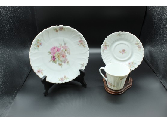 LEC Limoges Exclusivite R. Leclair Plate, Saucer And Tea Cup Pink Rose Pattern (042)