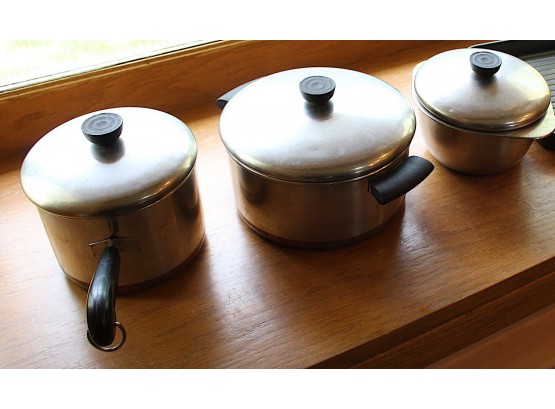 Assorted Pots With Lids, 3 (112)