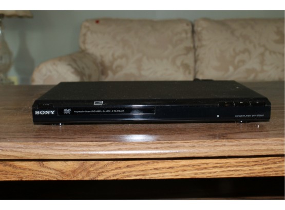 Sony DVD Player DVP-SR200P (049)