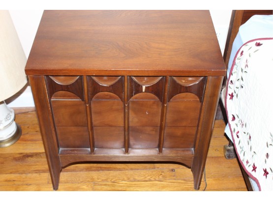 Pair Of 1960 Vintage Kent Coffey Perspecta Mid-Century Modern Night Stands 24' X 60' X 25 1/2' (069)
