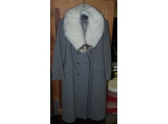 Vintage Wool Grey Wellington Coat With Fox Fur Collar (O138)