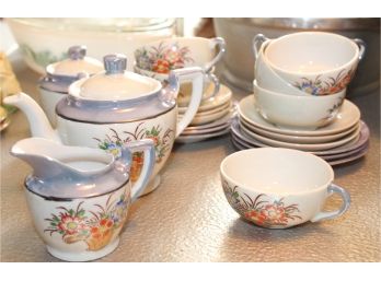 Vintage China Set Made In Japan; 6 Plates, 6 Teacups, 6 Saucers, Teapot, Creamer, And Sugar (R138)