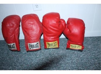 2 Pairs Of Size 16 Everlast Boxing Gloves (073)