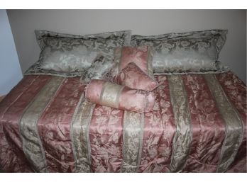 Twin Size Trundle Bed Frame With Decorative Vintage Blanket & Throw Pillows (129)