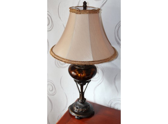 Beautiful Pair Of Decorative Lamps For Any Room  E100417. (122)