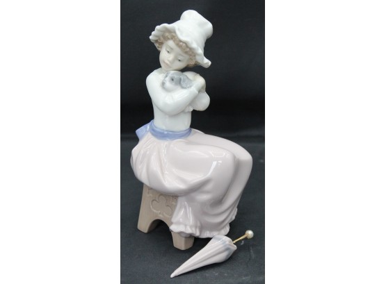 Lladro NAO Figure Daisa Porcelain Girl  (028)
