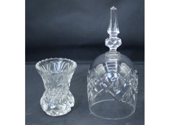 Crystal Bell And Small Vase (052)