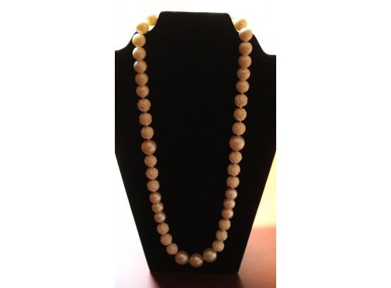 Stunning Large Faux Pearls And Roses Costume Necklace (163)