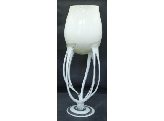 Stunning Fenton Blown Glass, White With Yellow Marbled Design. (074)