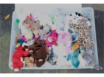 Wow Huge Lot Of Vintage Beanie Babies - G162