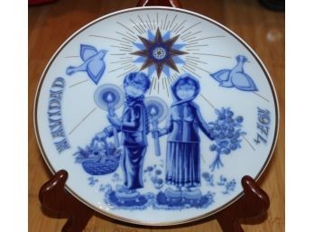 1974 Navidad Christmas Plate - W199