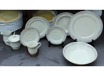 MSC Finess Fine China Set - G152