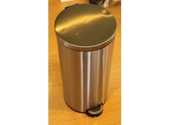 Metal Trash Can - W160