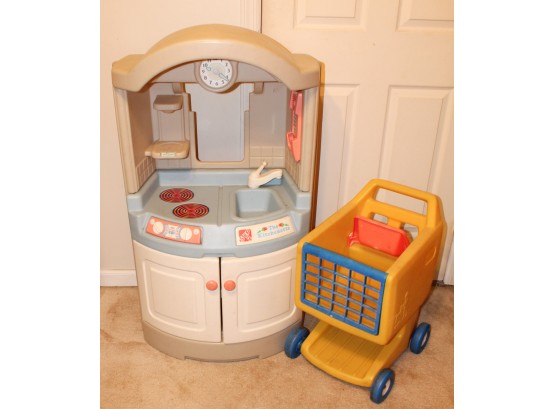 Step 2 Children's Toy Kitchen And Grocery Cart (113)