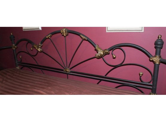 Iron King Size Bed Frame (112)