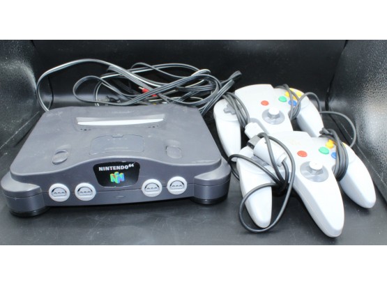 Nintendo 64 With 2 Remotes #NUS-001(USA) (171)