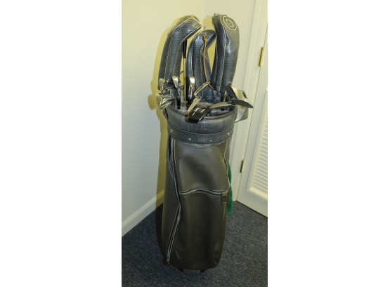 Original Ben Hogan Leather Golf Bag With Assorted Golf Clubs (W149)