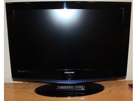 Samsung 37' TV  #LN-83251D (G195)