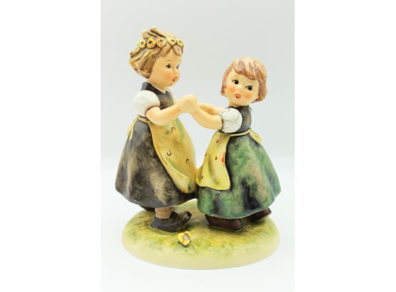 Goebel Hummel Figurine ' Spring Dance ' Girls Dancing #353 TMK 5 (0156)