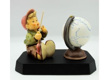 Millennium European Wanderer Hummel Figurine In Box TMK-8 (0284)