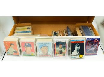 Assorted Baseball Cards (0490)