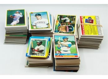 Assorted Baseball Cards (0443)