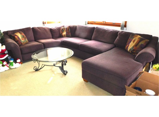 Sectional Sofa With Chaise (4260)