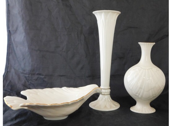 Assorted Lenox 2 Lenox Bud Vases & Lenox Swan Trinket Tray (4230)