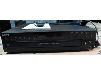 Sony 5 Disc Changer With Remote 8975366 (4311)
