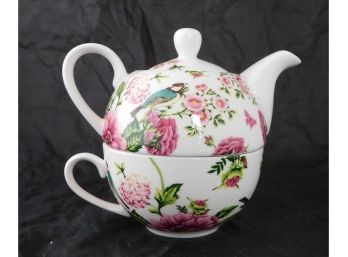 The English Table 3 Piece Teapot & Tea Cup (4176)