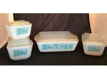 Vintage Pyrex Amish Butterprint Rooster 501 5 Piece Set With Covers (4583)